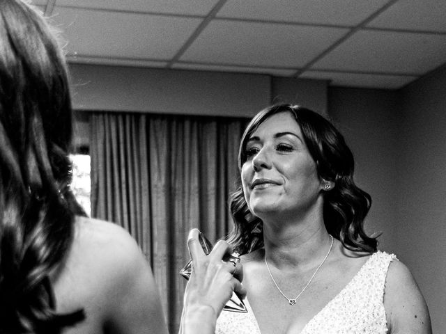 Mark and Sarah&apos;s Wedding in Willerby, East Riding of Yorkshire 17
