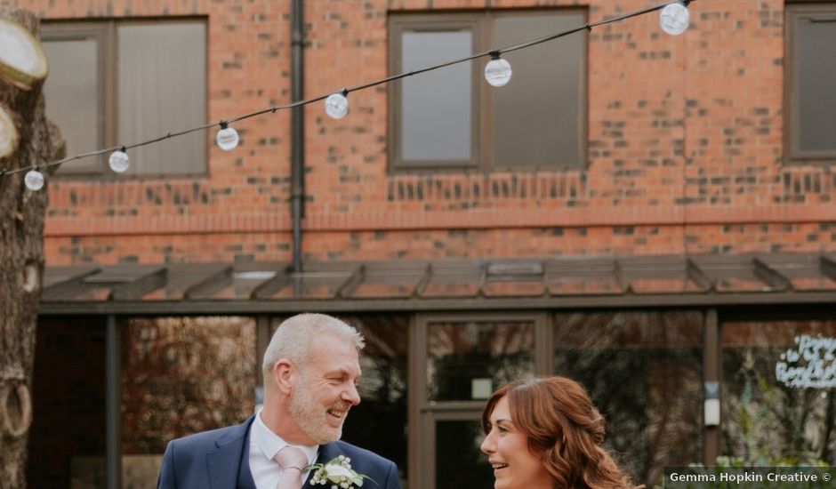 Mark and Sarah's Wedding in Willerby, East Riding of Yorkshire