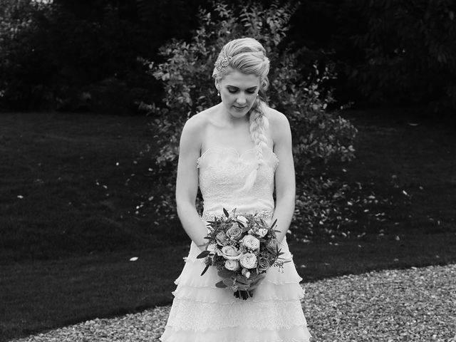 Dan and Kirsty&apos;s Wedding in Stubton, Lincolnshire 11