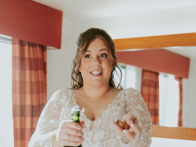 Ryan and Lisa&apos;s Wedding in Hull, East Riding of Yorkshire 4