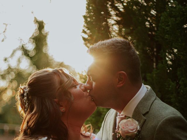 Ryan and Lisa&apos;s Wedding in Hull, East Riding of Yorkshire 13