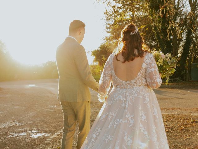 Ryan and Lisa&apos;s Wedding in Hull, East Riding of Yorkshire 15