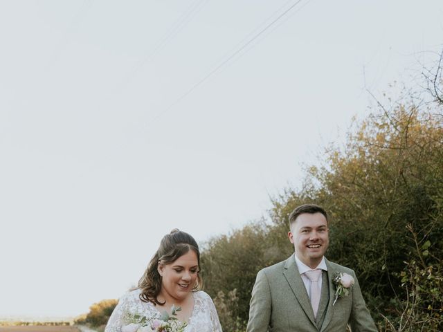 Ryan and Lisa&apos;s Wedding in Hull, East Riding of Yorkshire 18