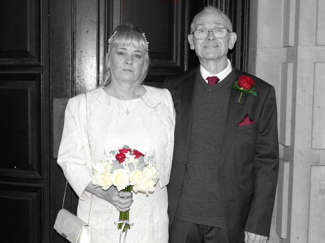 Ray and Sharon&apos;s Wedding in Bolton, Greater Manchester 7