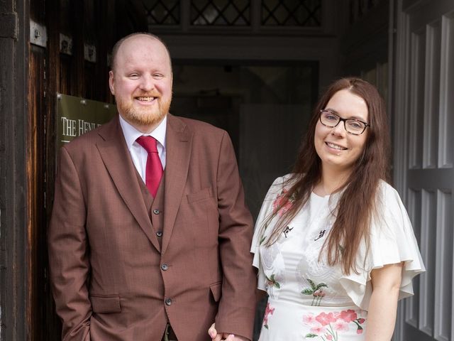 Nick and Kelly's Wedding in Stratford Upon Avon, Warwickshire 8