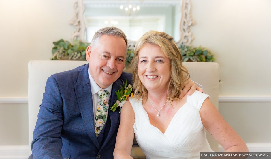 Keith and Karen's Wedding in Lutterworth, Leicestershire