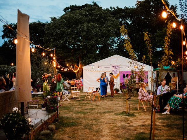 Tom and Amy&apos;s Wedding in Cromer, Norfolk 36