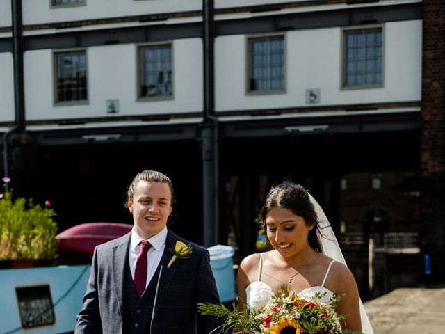 Ashley and Shruti&apos;s Wedding in Sheffield, South Yorkshire 15