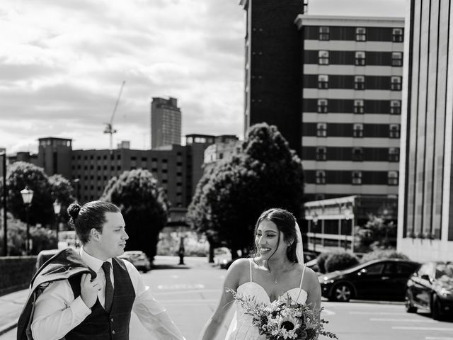 Ashley and Shruti&apos;s Wedding in Sheffield, South Yorkshire 16