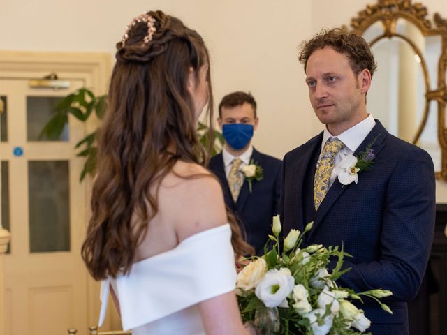 Beth and Tom&apos;s Wedding in Brighton, East Sussex 27