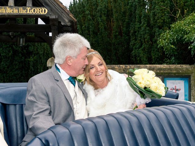 Melvyn and Lynn&apos;s Wedding in Swanley, Kent 24