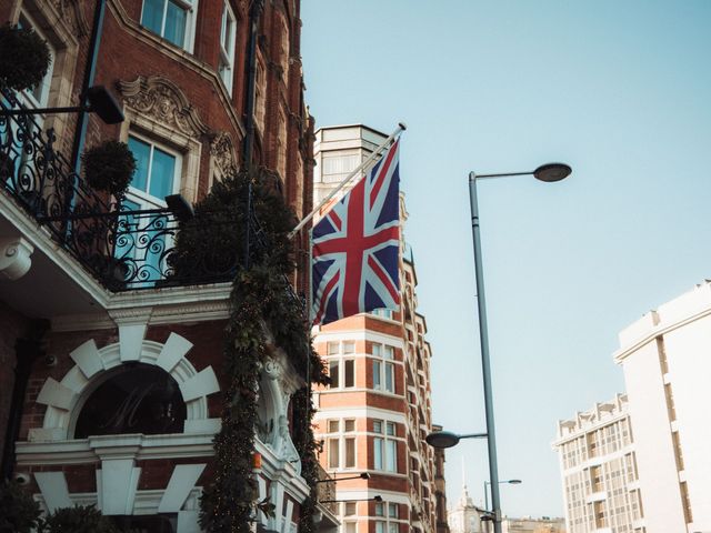 Juan and Evelyne's Wedding in Kensington &amp; Chelsea, West London 20