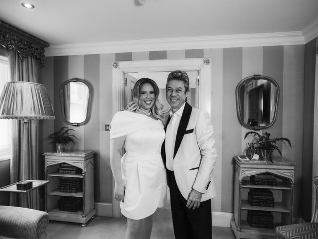 Juan and Evelyne's Wedding in Kensington &amp; Chelsea, West London 26