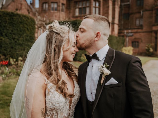 Sam and Gemma's Wedding in Wirral, Merseyside 15