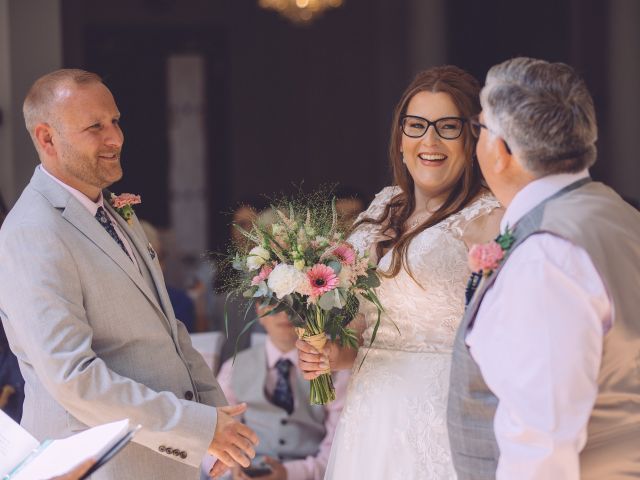 Jess and Warren&apos;s Wedding in Swindon, Wiltshire 6