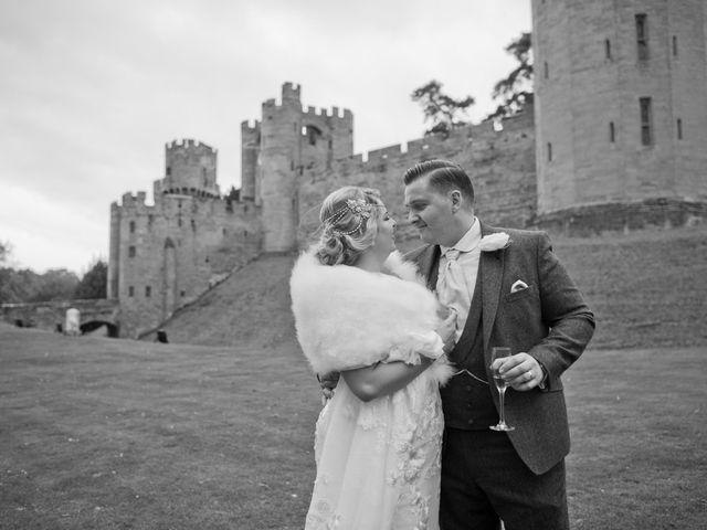 Andrew and Terri&apos;s Wedding in Warwick Castle, Warwickshire 31