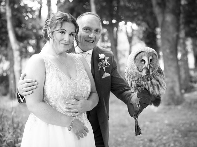Paul and Cerys&apos;s Wedding in Andover, Hampshire 5