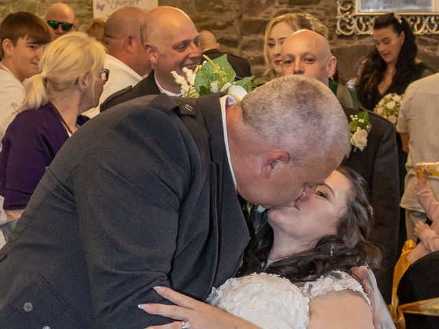 Dave and Nickie's Wedding in Dundee, Fife &amp; Angus 5