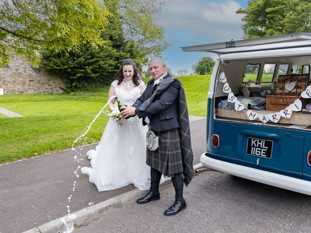 Dave and Nickie's Wedding in Dundee, Fife &amp; Angus 13