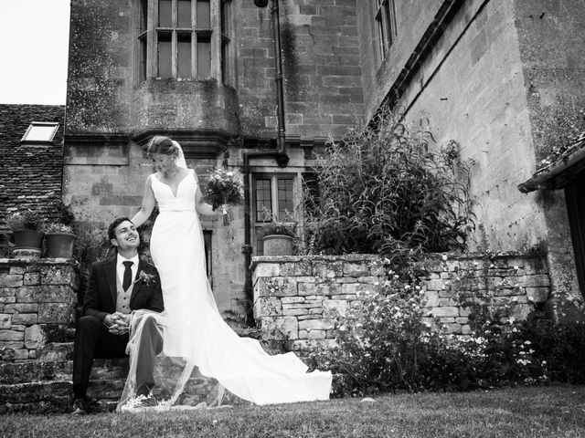 Dale and Lucy&apos;s Wedding in Cheltenham, Gloucestershire 10