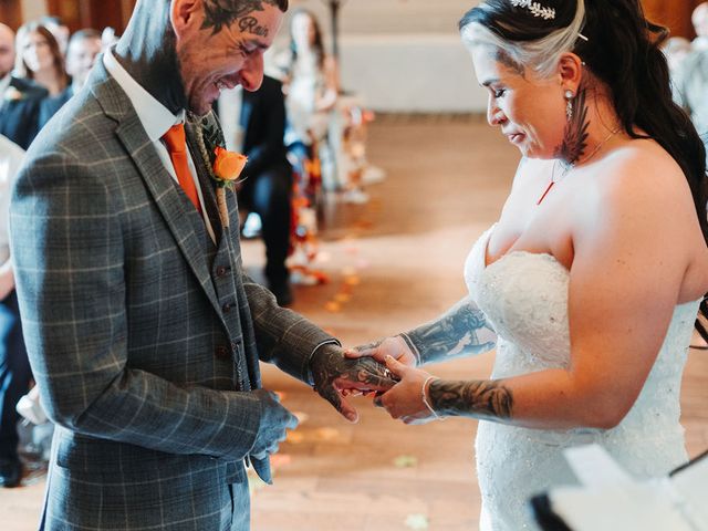 Thomas and Leanne's Wedding in Grindleford, Derbyshire 3