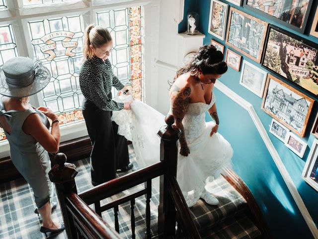 Thomas and Leanne's Wedding in Grindleford, Derbyshire 31