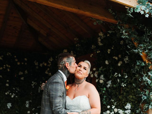 Thomas and Leanne's Wedding in Grindleford, Derbyshire 36