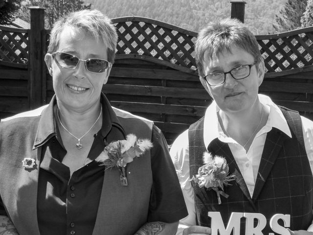 Caroline and Jane&apos;s Wedding in Sheffield, South Yorkshire 17