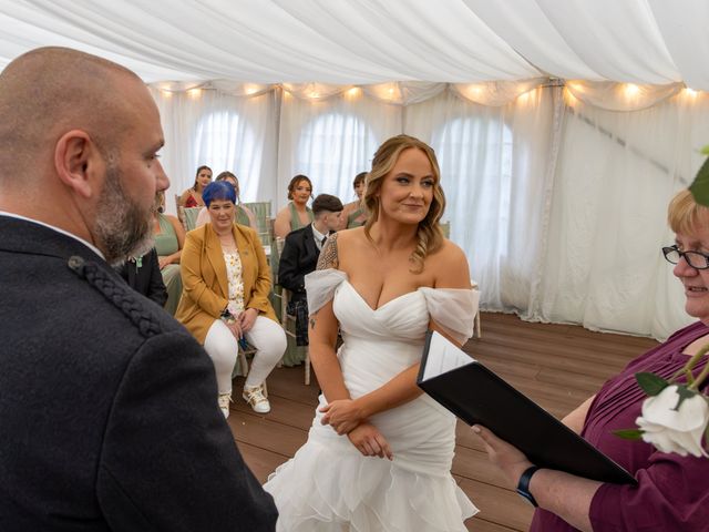Mark and Gemma&apos;s Wedding in Dundee, Fife &amp; Angus 15