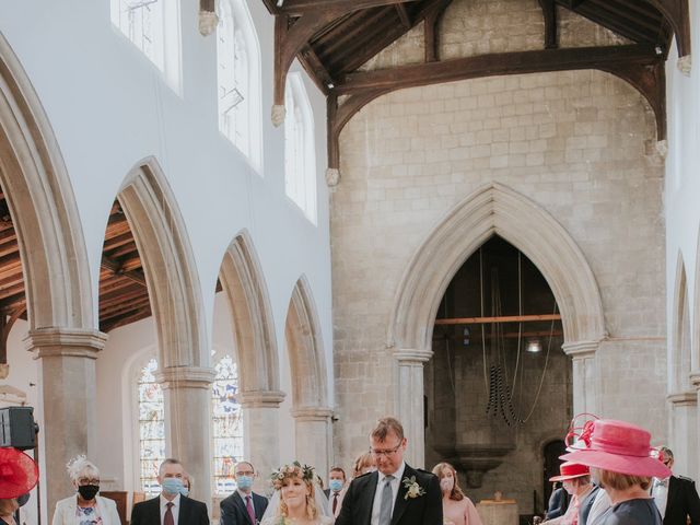 Jamie and Alice&apos;s Wedding in Cambridge, Cambridgeshire 19