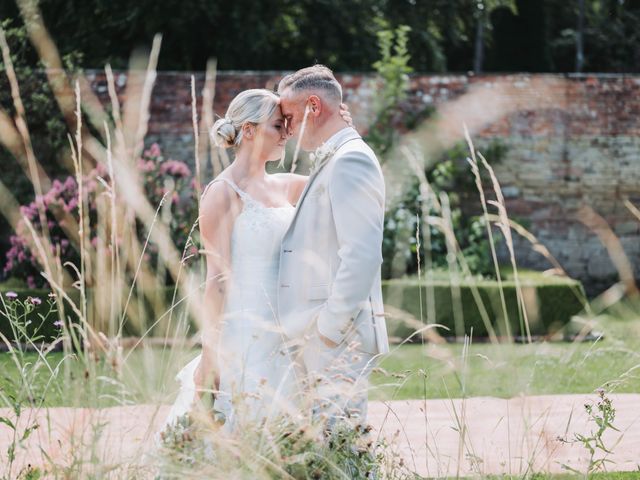 Simon and Rachael&apos;s Wedding in Ledbury, Herefordshire 6