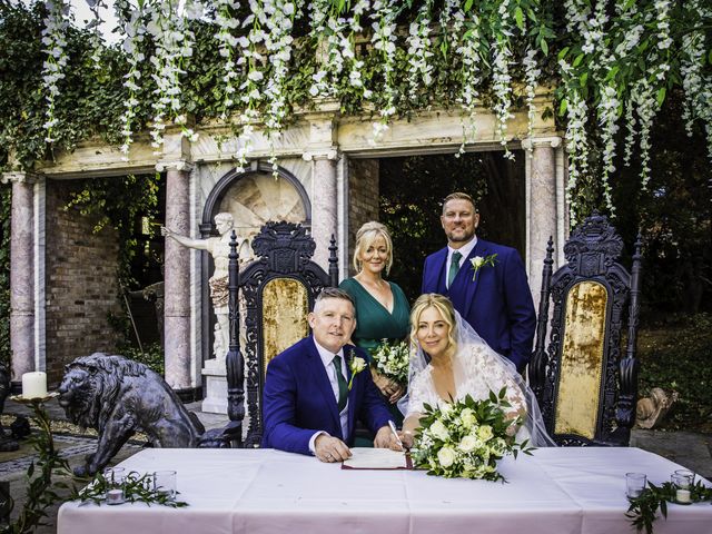 Colin and Jackie's Wedding in Chester, Cheshire 16