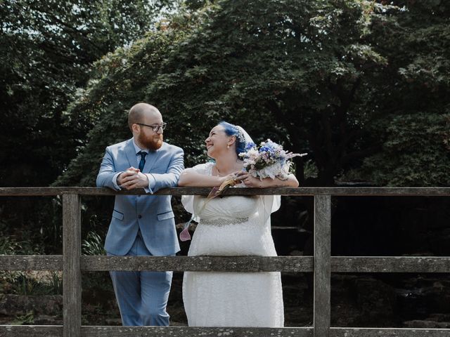 Shaun and Laura's Wedding in Rotherham, South Yorkshire 8