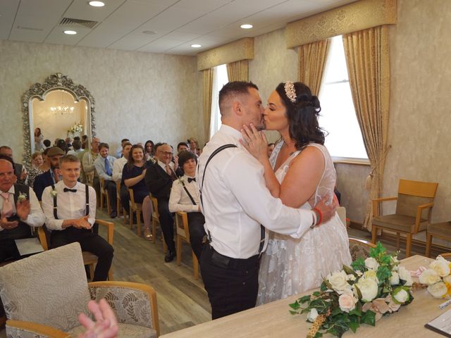 Craig and Nicola&apos;s Wedding in Salford, Greater Manchester 18