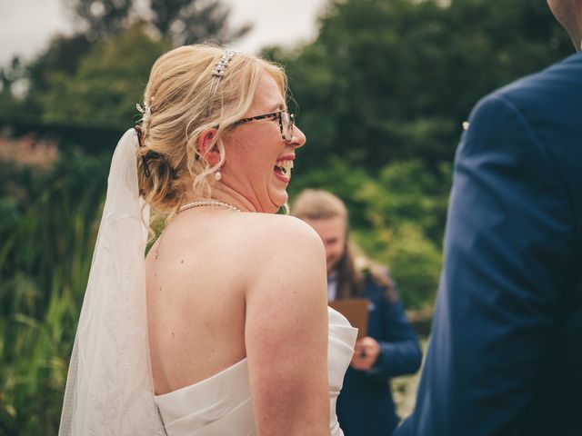 Alistair and Lara&apos;s Wedding in Ness, Cheshire 18