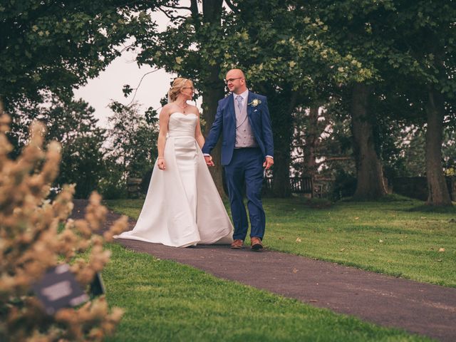 Alistair and Lara&apos;s Wedding in Ness, Cheshire 49