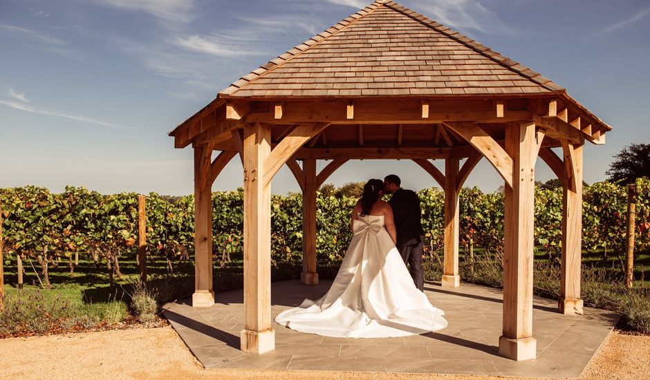 Chris and Hannah's Wedding in Copdock, Suffolk