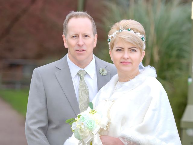 Steve and Monica's Wedding in Banbury, Oxfordshire 10