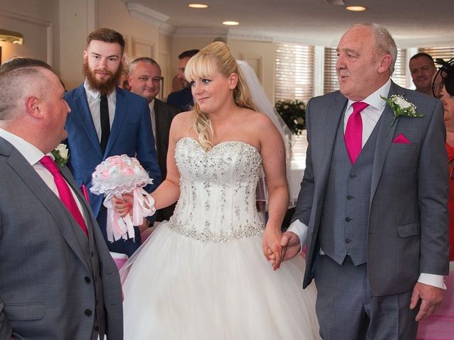 Shaun and Donna&apos;s Wedding in Jesmond, Tyne &amp; Wear 26