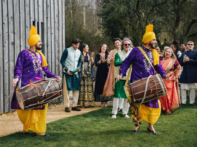 Shreena and Ned&apos;s Wedding in Cirencester, Gloucestershire 14