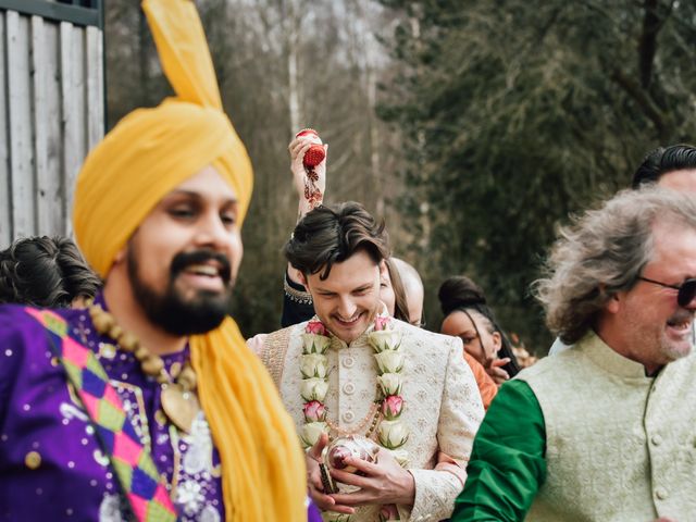 Shreena and Ned&apos;s Wedding in Cirencester, Gloucestershire 17