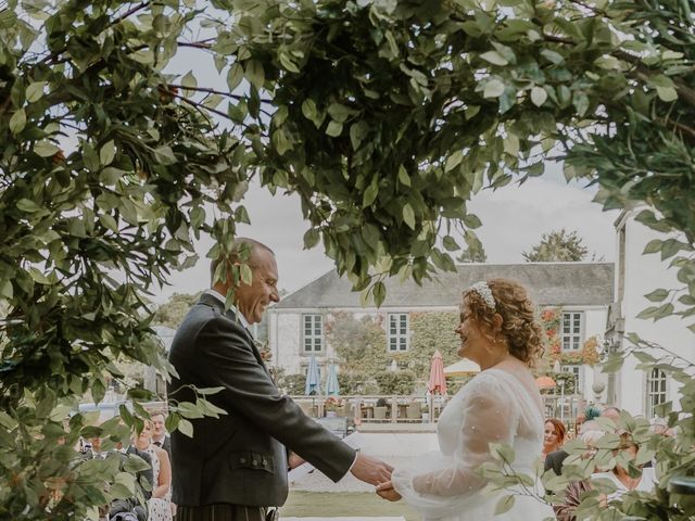 Roger and Lisa's Wedding in Banchory, Aberdeen &amp; Deeside 15