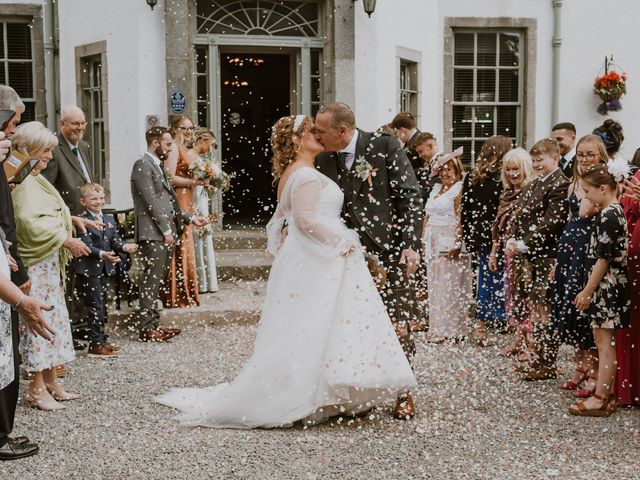 Roger and Lisa's Wedding in Banchory, Aberdeen &amp; Deeside 22