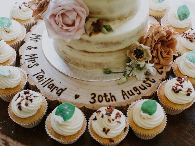 Roger and Lisa's Wedding in Banchory, Aberdeen &amp; Deeside 32