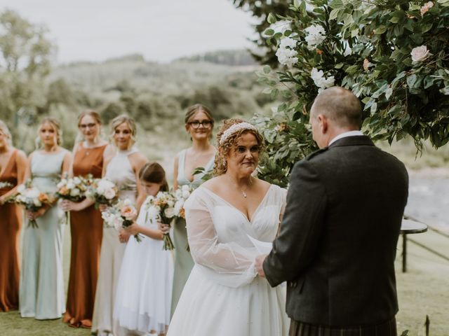 Roger and Lisa's Wedding in Banchory, Aberdeen &amp; Deeside 13