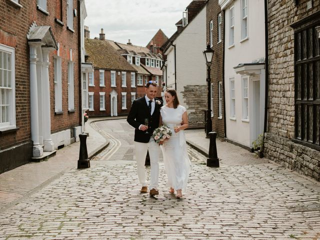 Will and Amy&apos;s Wedding in Poole, Dorset 16