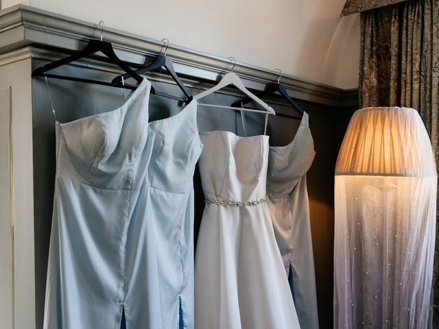 Brian and Shami's Wedding in Milton Keynes, Buckinghamshire 4