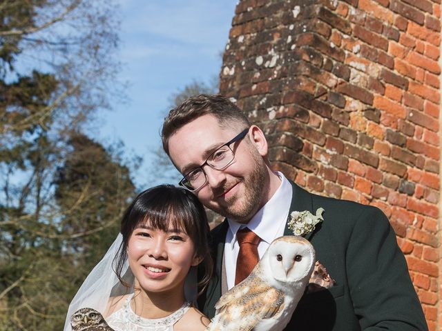 Tracy and Peter's Wedding in Reading, Berkshire 22