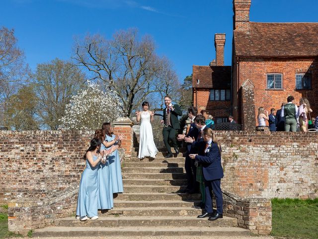 Tracy and Peter's Wedding in Reading, Berkshire 23