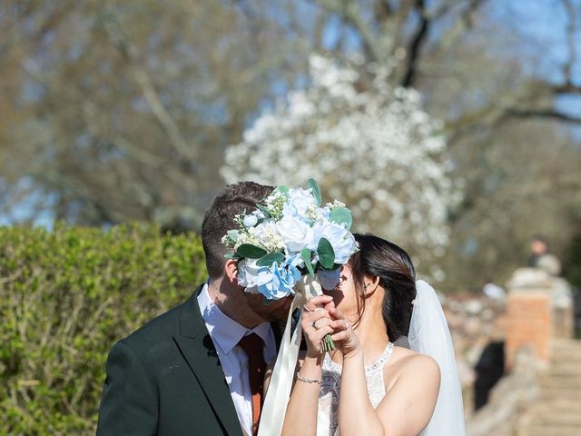 Tracy and Peter's Wedding in Reading, Berkshire 25